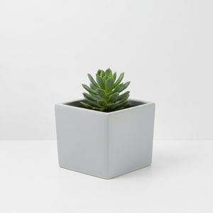 Square fiberglass planter