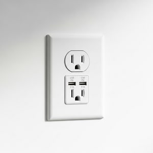 White 2.1A USB wall socket